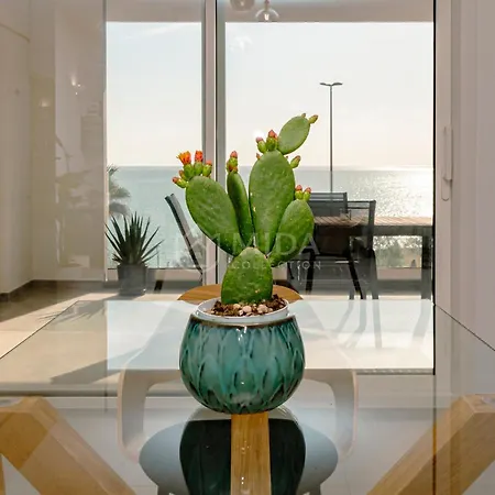 Luxury Sunsets Apartman *