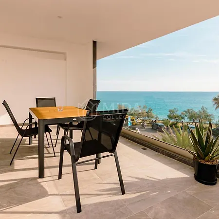 Luxury Sunsets Apartman *