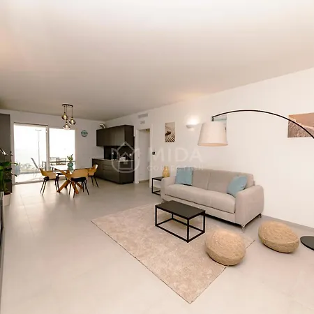 Luxury Sunsets Apartman *